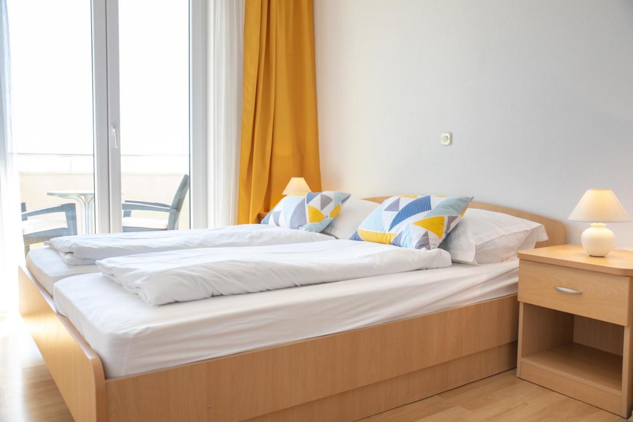 Steko Accomodations Makarska Buitenkant foto