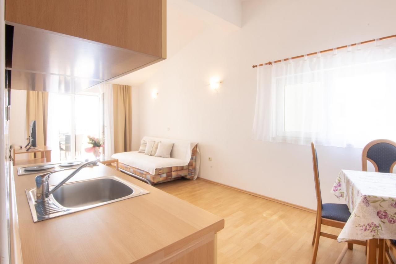 Steko Accomodations Makarska Buitenkant foto