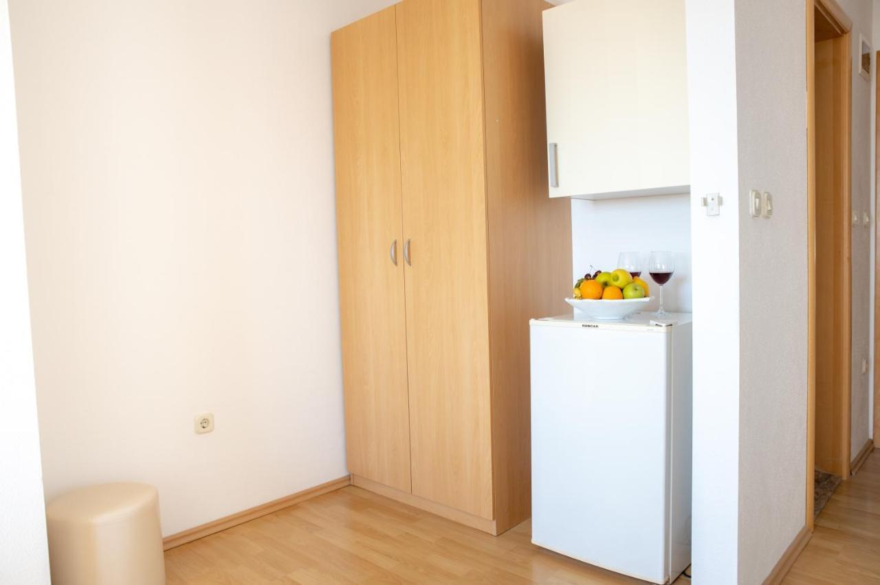 Steko Accomodations Makarska Buitenkant foto